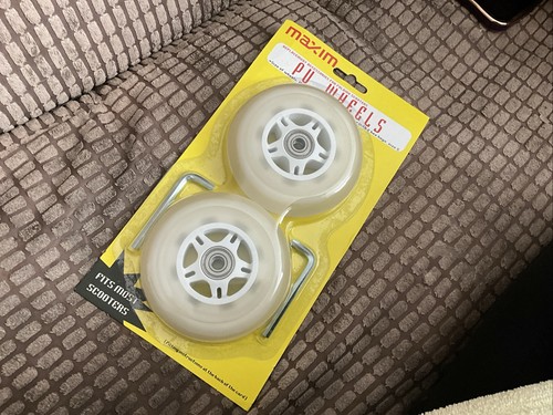 New white scooter wheel 93mm - new,